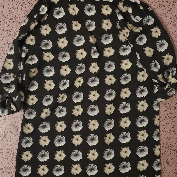 Black and Floral Calvin Klein Button Up Blouse - Picture 3 of 4